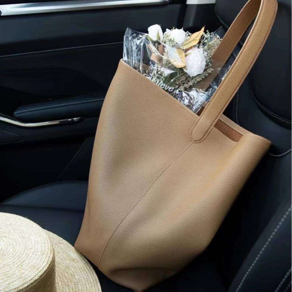 Genuine leather TOT 2025 new classic design cowhide large capacity casual armpit commuting simple ladies shoulder bag