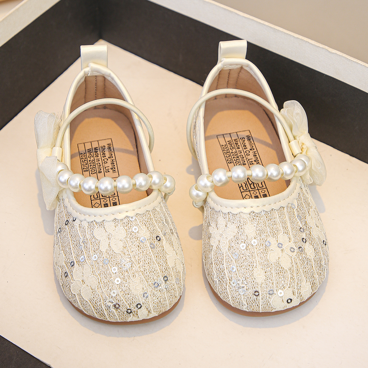 Girls pearl lace princess shoes Sweet bow Exquisite small leather shoes