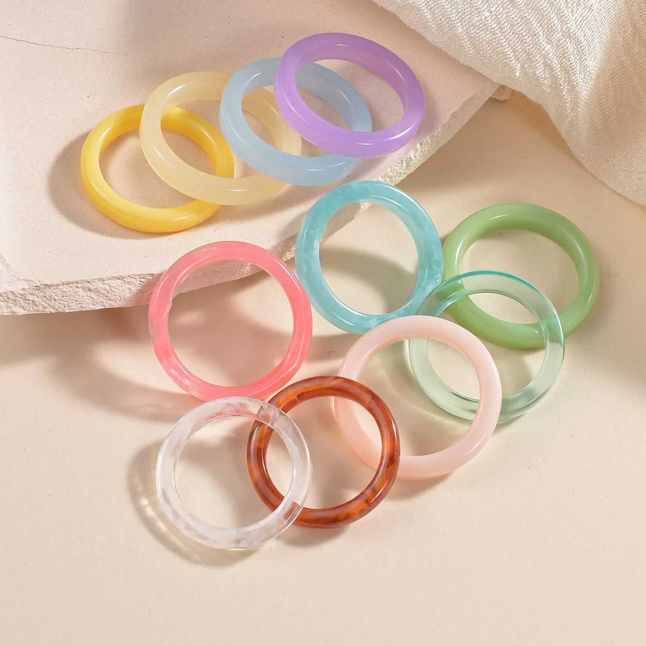 Korean Colorful Transparent Resin Acrylic Rings Set for Women Trendy Geometric Thin Round Ring Wedding Jewelry y250730