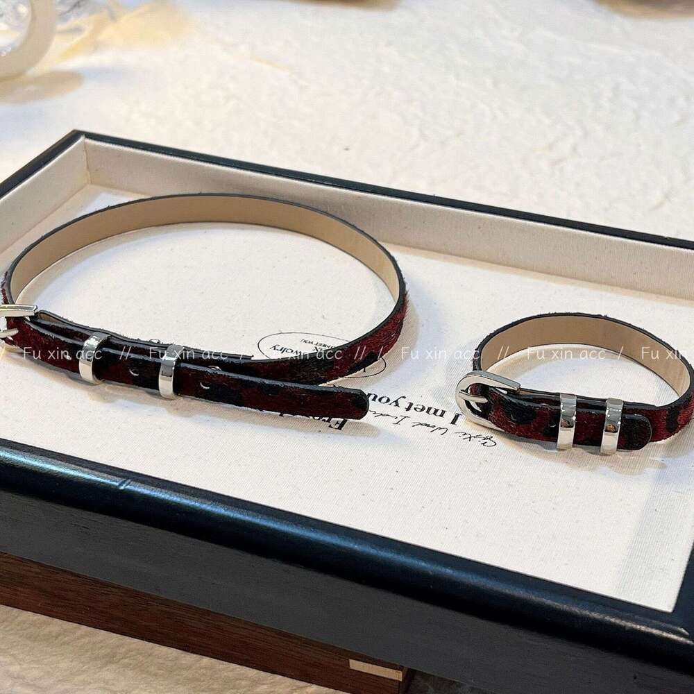 New Sweet Cool Leather Necklace for Women, Unique and Stylish Leopard Print Bracelet, Versatile Design with a Sense of Sophistication dd6