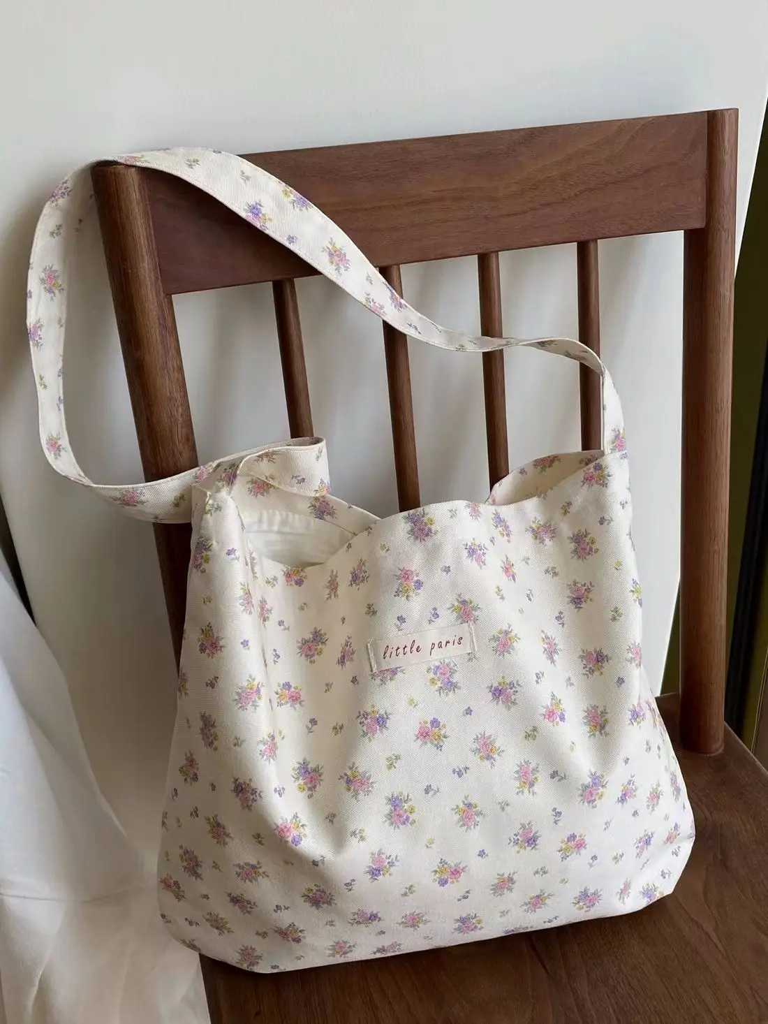 1 Piece Sweet France Style Shoulder Bag Chic Fashion Aesthetic Floral Crossbody Bag for High Capacity Canvas Storage Bag Y250730
