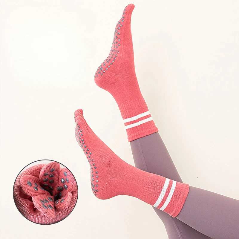 5 Toes Yoga Socks Women Casual Striped Indoor Floor Dance Sports Socks Cotton Breathable Non-slip Gym Fitness Pilates Socks Z250731