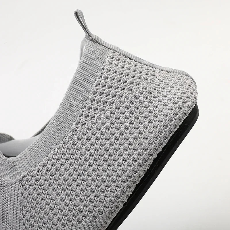 Breathable Men Casual Sneakers Lightweight Soft Womens Vulcanized Shoes Flexible Unisex Loafers Summer Anti-slip Footwear 36-47 250724