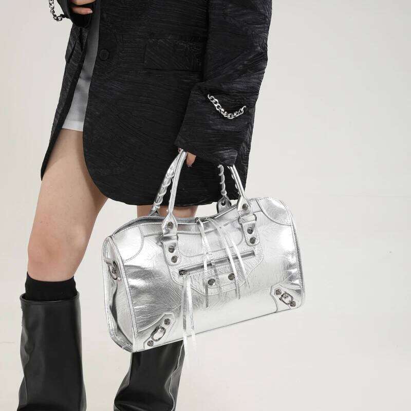 Premium Minimalist Simple Crossbody Bag For Casual Women Leisure With Solid Color And Large Capacity Tote