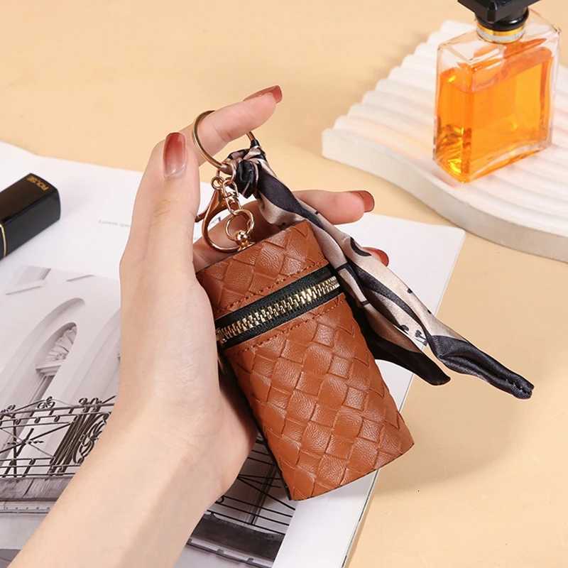 Womens Leather Oval Lipstick Bag Keychains Charm Ribbon Coin Purse Pendant Keyrings for Girls Cute Key Chain Vintage Decoration Y250731