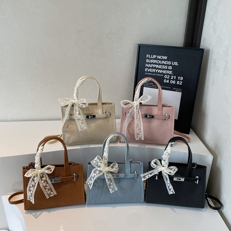 Large Capacity 2025 New Casual Handbag Versatile Shoulder Crossbody Tote Bag for Women ddmymoon