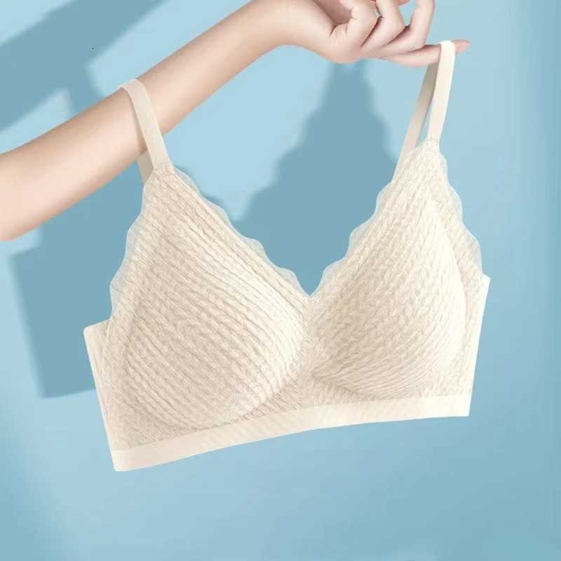 New Top Lace Seamless Womens Underwear Small Chest Gathered Non-slip No Steel Ring Sexy Sling Beautiful Back Bra Thin Section Z250730