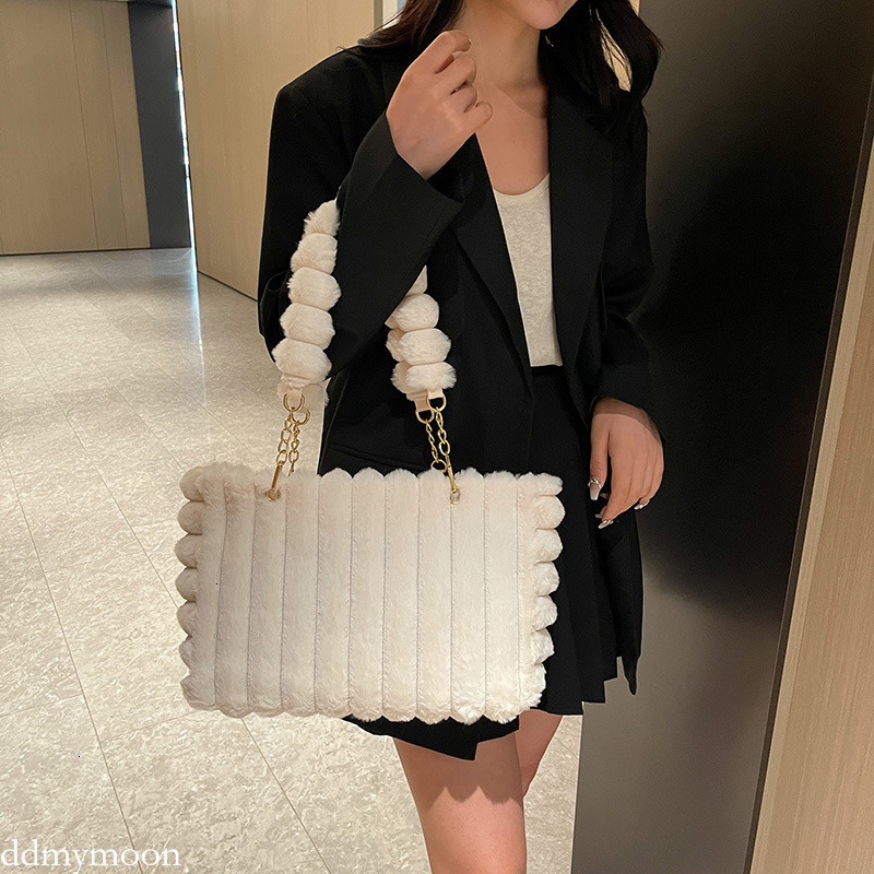 Plush for Women 2024 New Korean Version Large Capacity Sweet Chain Tote Casual Fashion Handbag Shoulder Bag ddmymoon