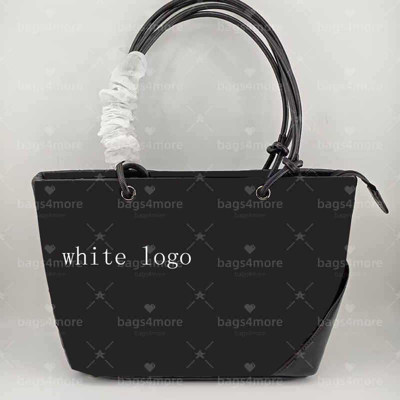 Large Size Quilted totes for Women's Handbag Purses Sold without Box Solid color Zippy Tote