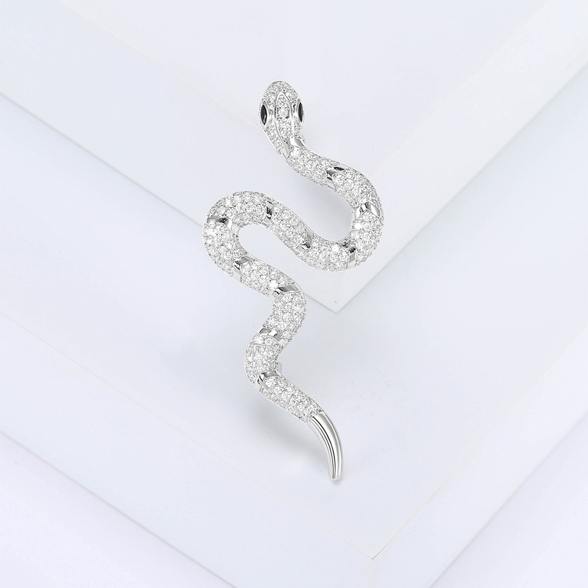 Silver Tone Rhinestone - Encrusted Snake Brooch With Coiled Design Bold Party Jewelry And Gift For Him/Her High Quality And Stylish Jewelry