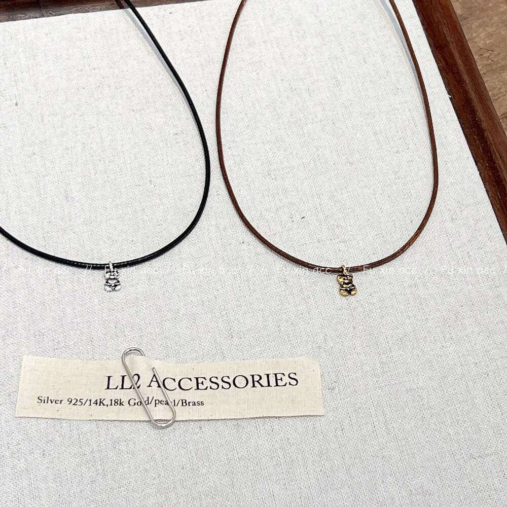 Minimalist Style Black Rope for Women, Light Niche Cute Gold Sier Bear Clavicle Chain, Small and Exquisite Choker Necklace d55