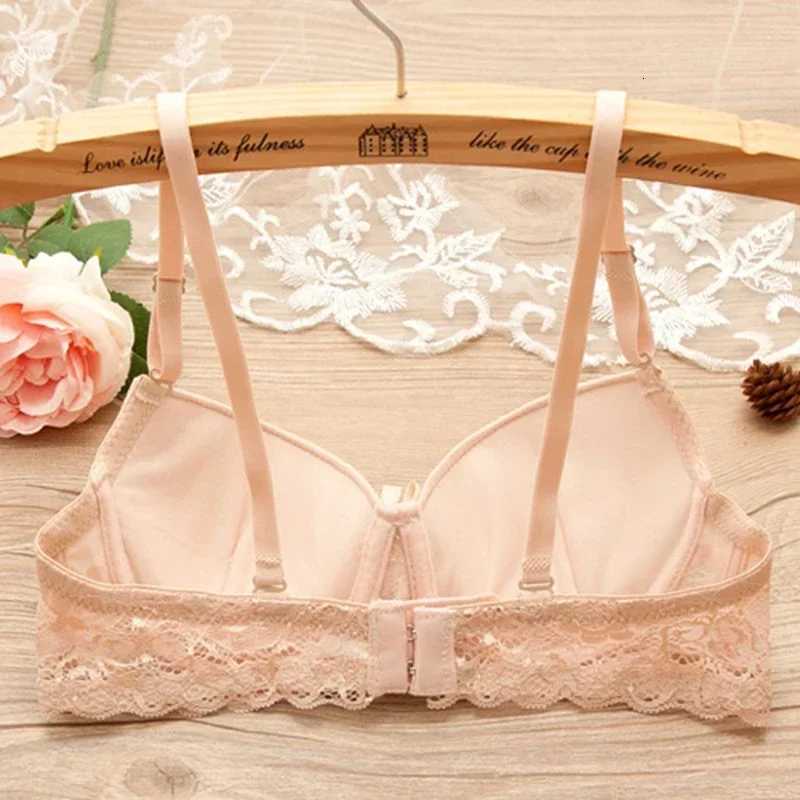 Sexy Push Up Bras Women Solid Wireless Lace Trim Lingerie One-Piece Seamless Gather Underwear Convertible Straps Support Bra Z250730