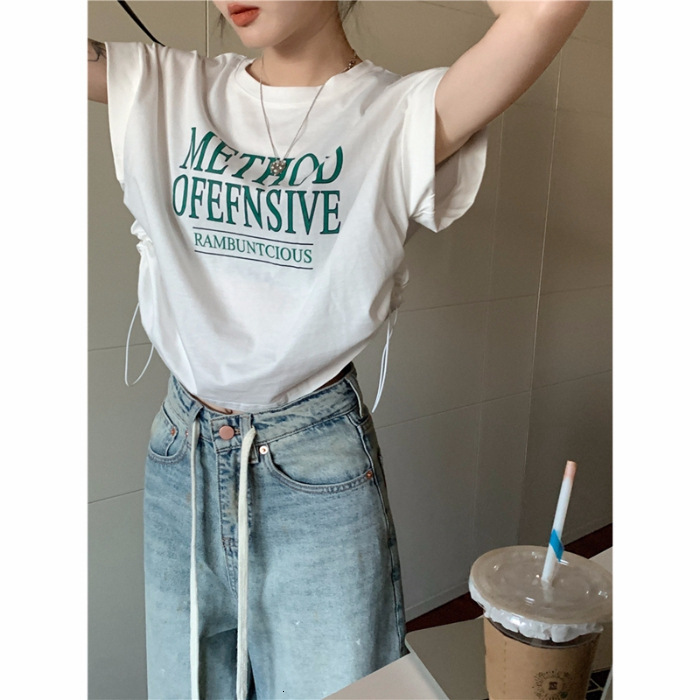 2025 summer new niche fashion short style loose and unique crop top, sweet and spicy designer T-shirt, designer short sleeved women's short sleev