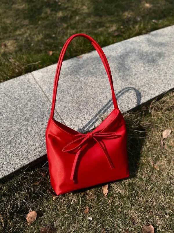 Miyagawa Butterfly Knot Niche Design Red Bag 2025 New Korean Ins Silk Satin Underarm Bags Handbag Small Handbags Y250730