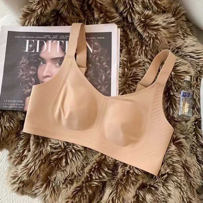 Big Breasts Showing Small Underwear Womens Summer Ultra-thin Seamless Rabbit Ears Large Size Breast Reduction Bra Z250730