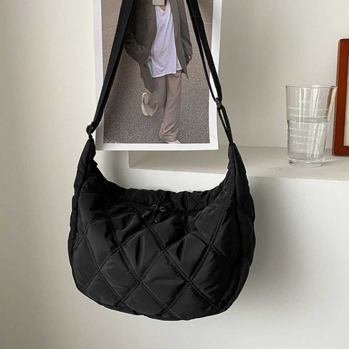 Black diamond check embroidered thread large capacity down Cloud Womens shoulder crossbody dumpling bag (without pendant) Y250730