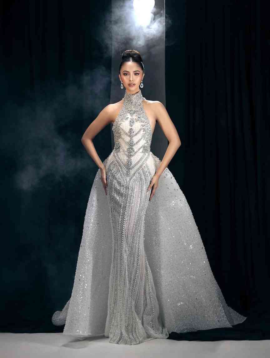 Elegant High Neck Sheath Wedding Dress Vintage Crystal Appliques Bridal Dress Sleeveless Customized Sequined vestidos de novia