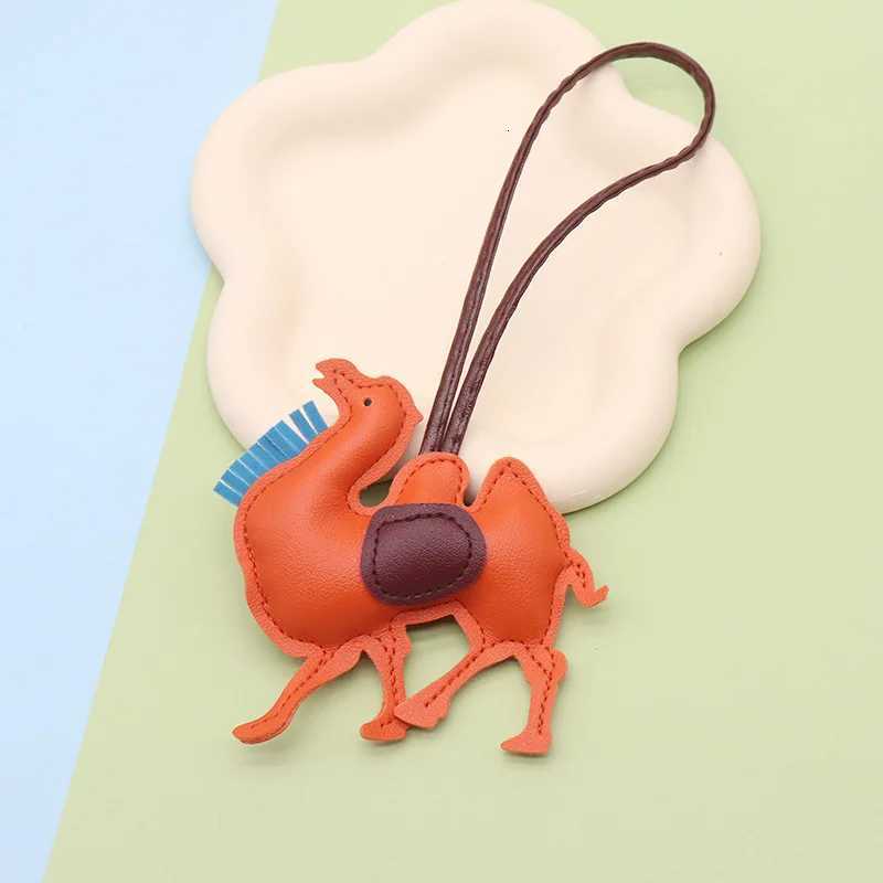 Women Leather Camel Charm Bag Pendant Keychain Cartoon Desert Camels Keyring Cute Animal Ornament Accessories Decoration Y250731