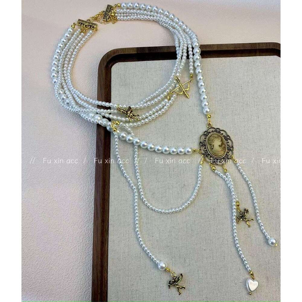 Angel Queen Multi-layer Pearl Tassel Necklace for Women Sweet Cool Light Sweater Chain Niche Design Choker 931