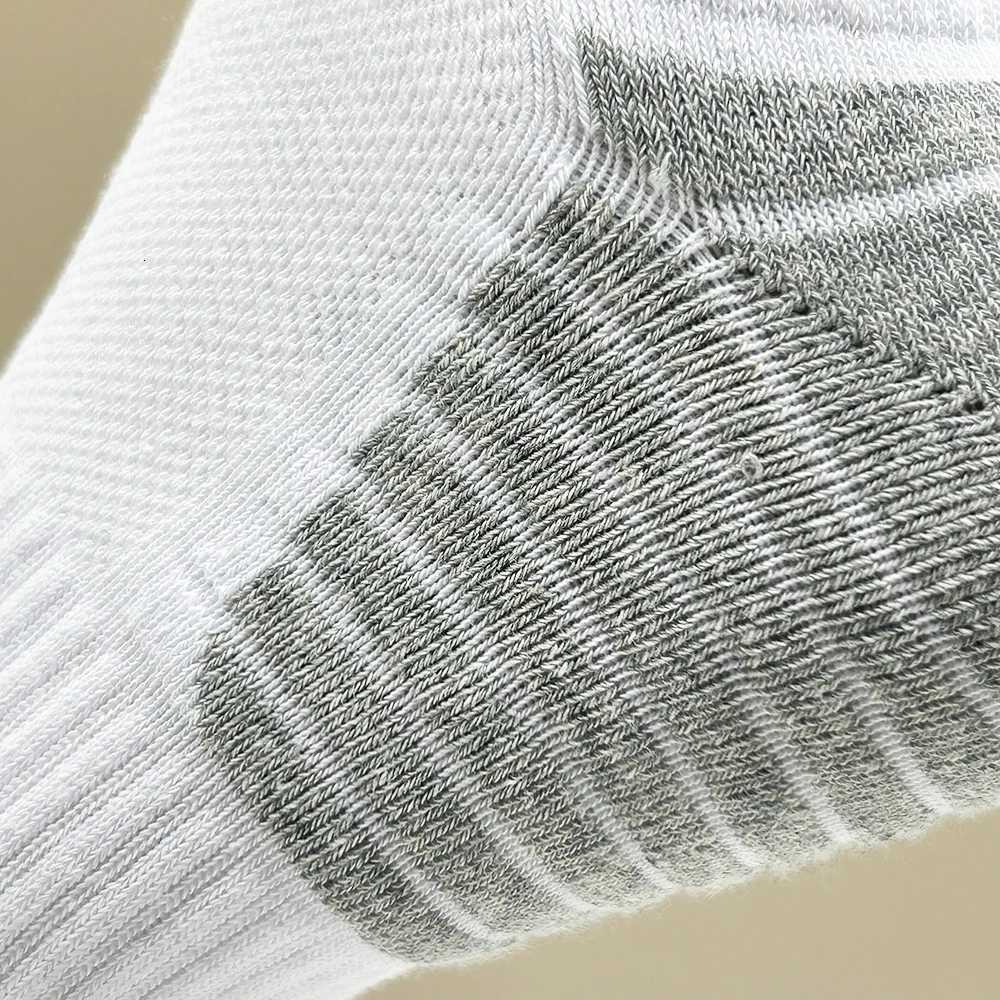 2/4 Pairs Cushioned Cotton Ankle Socks for Men Athletic Running Socks Low Cut Casual Sports Socks Tab Short Socks for Men Women Z250731