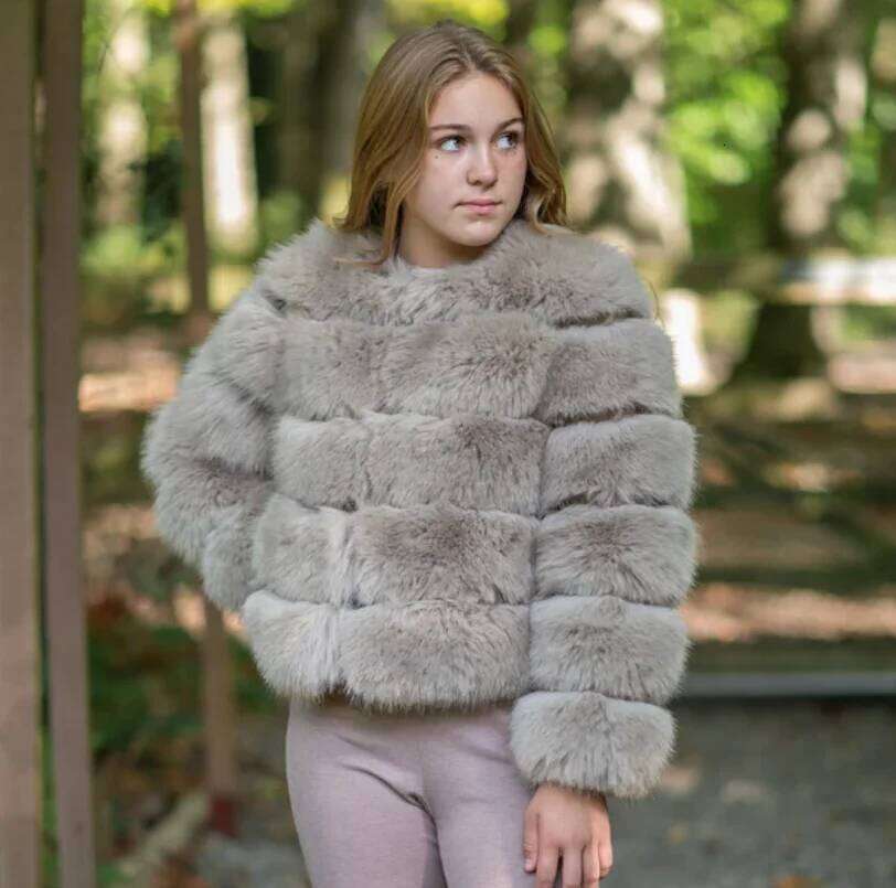 Designer Clothing Designer Clothing Ladies Faux Fox Jacket Warm Winter European Street Style Women's Coat Fur Collar Outerwear Fashion Fashion