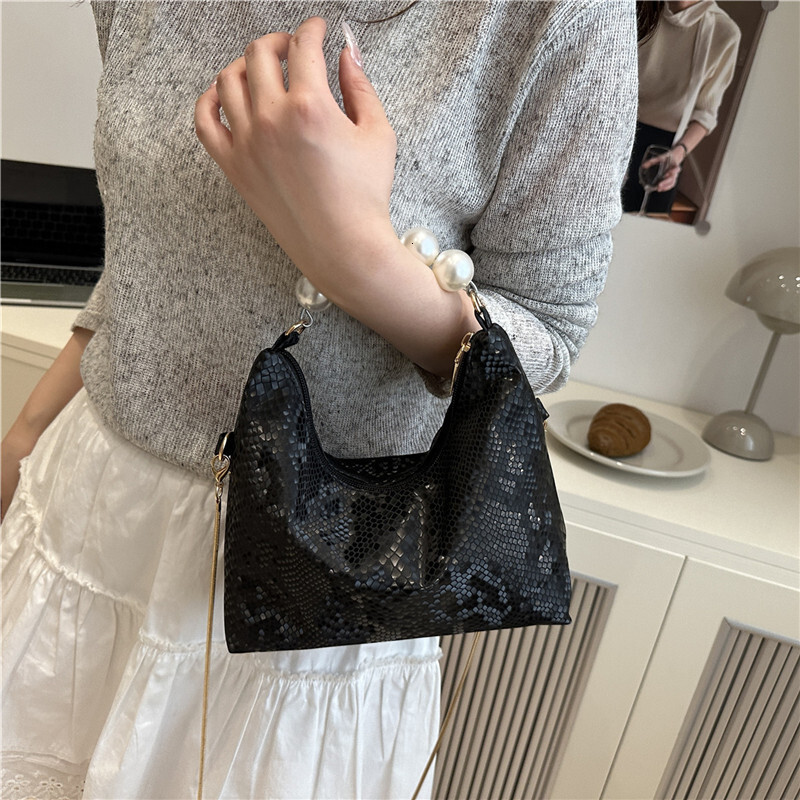 Niche Design Pearl Handbag for Women 2025 New High-end Chain Crossbody Fresh Dumpling Bag ddmymoon