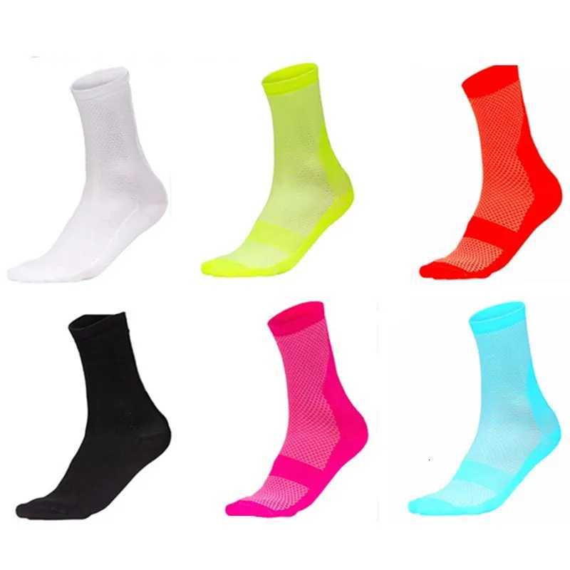 2021 Professional Brand Cycling Sport Socks Protect Feet Breathable Wicking Socks Cycling Socks Bicycle Socks Z250731