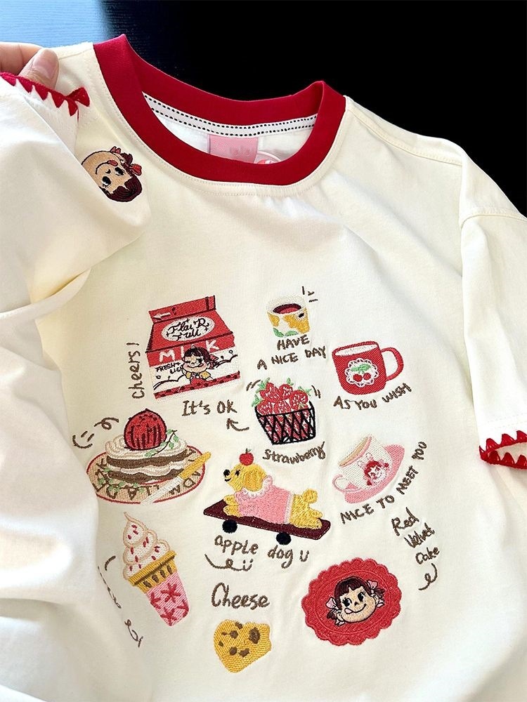 2025 American retro heavy craft embroidery niche design women's summer new loose casual versatile top fashionable new designer T-shirt