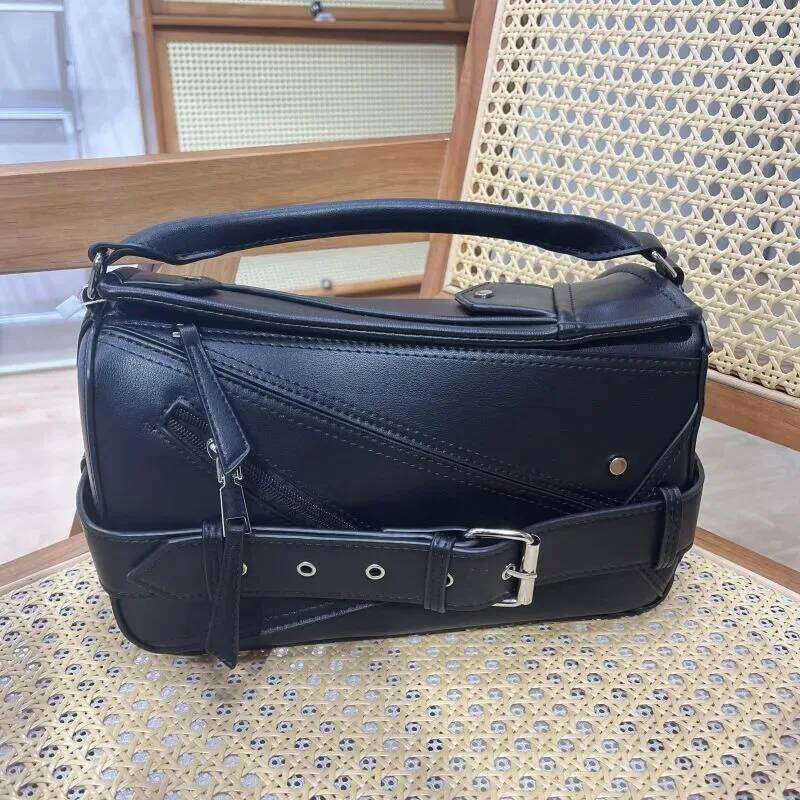 Y2K Retro Punk Moto Style Tote Rivet Splicing Design Fashion Handbag PU Leather Large Capacity Women Crossbody Bag