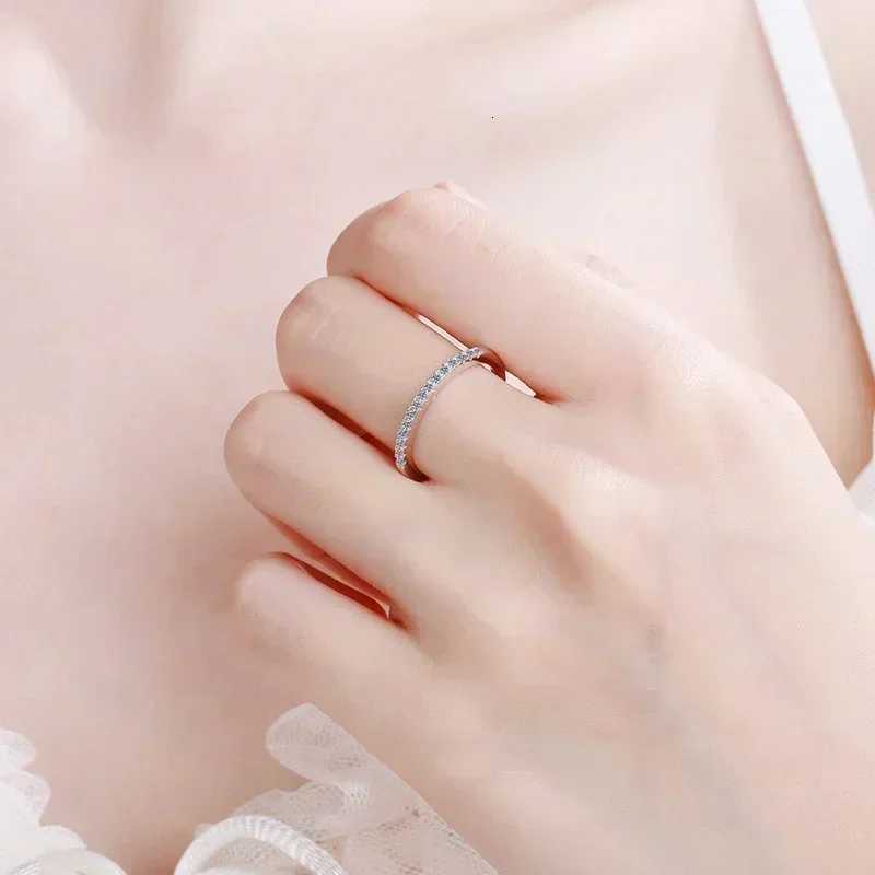 925 Sterling Silver Moissanite Ring with White Gold Plated Lab Diamond Eternity Band Engagement Wedding Rings for Women y250730