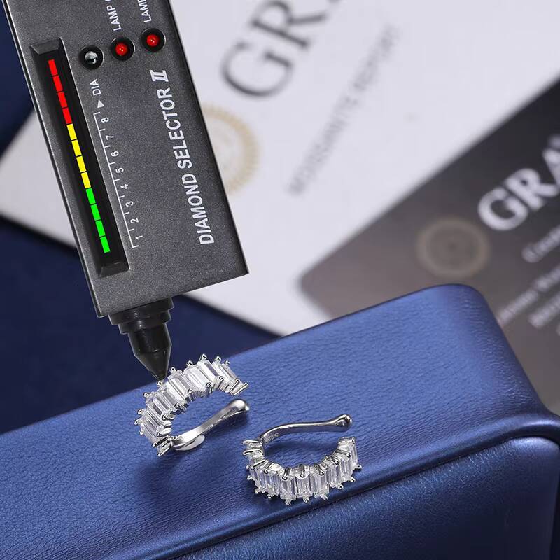 925 Sterling Silver Baguette Zircon Earrings Ins Hot Sells Iced Out Emerald Cut Diamond Cuff Earrings for Men Women