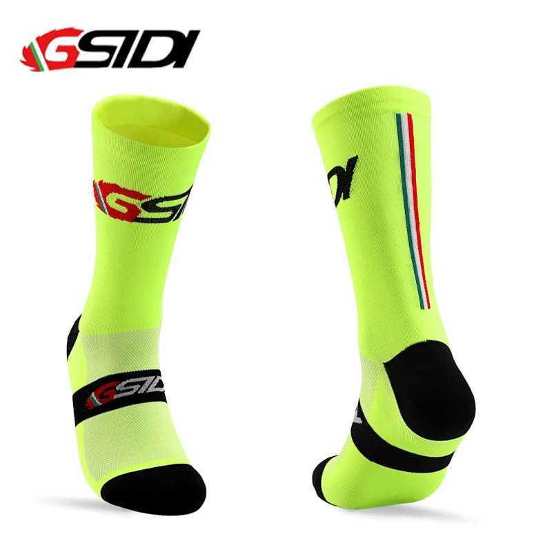 2022 New Men Cycling Socks Professional Road MTB Bike Women Compression Racing Outdoor Unisex Sports Z250731