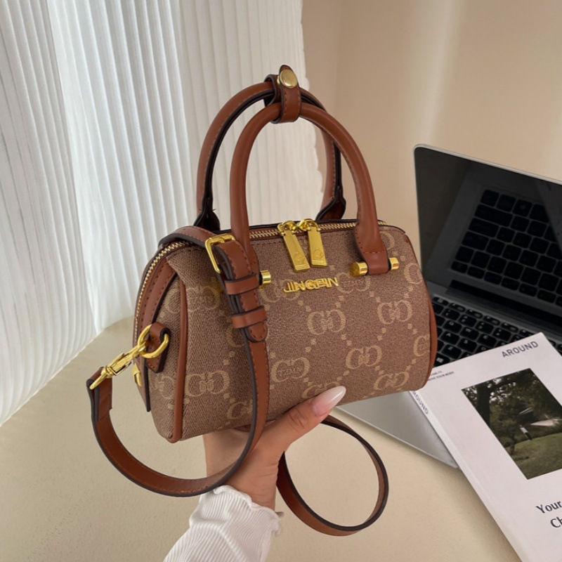High appearance level of Boston bag women new small pillow bag fashion all go hand temperament shoulder crossbody bag