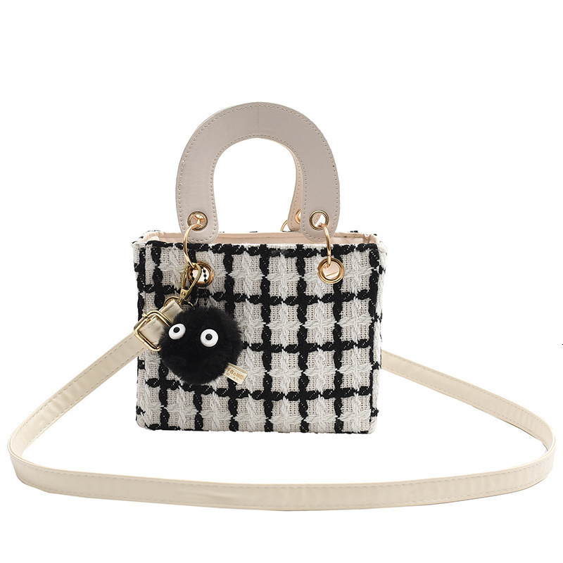 Autumn Winter Womens Bag Single Shoulder Korean Version Crossbody Bag Artistic Small Fresh Stylish Versatile Plaid Handbag 250731