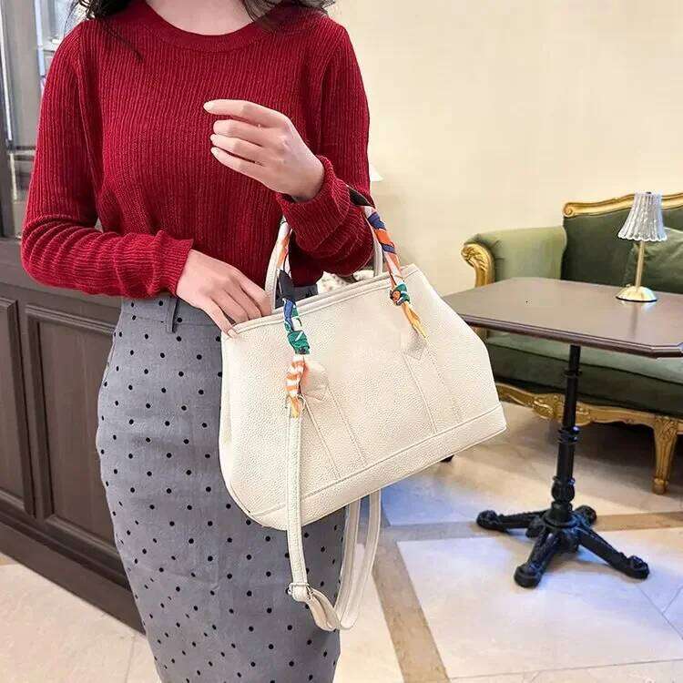 Single Shoulder Oblique Span Ladies Personality Leisure New Women's Bag All-Matching Large Capacity Handbag