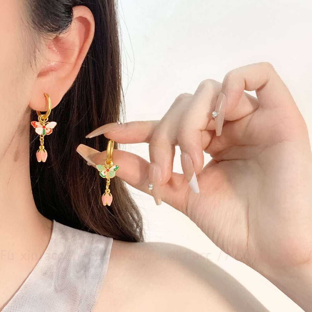 New Chinese Style Enamel Butterfly Lily of the Valley Earrings for Women, Light , Elegant, Exquisite, High-end Feel, Versatile Ear Jewelry 1a2