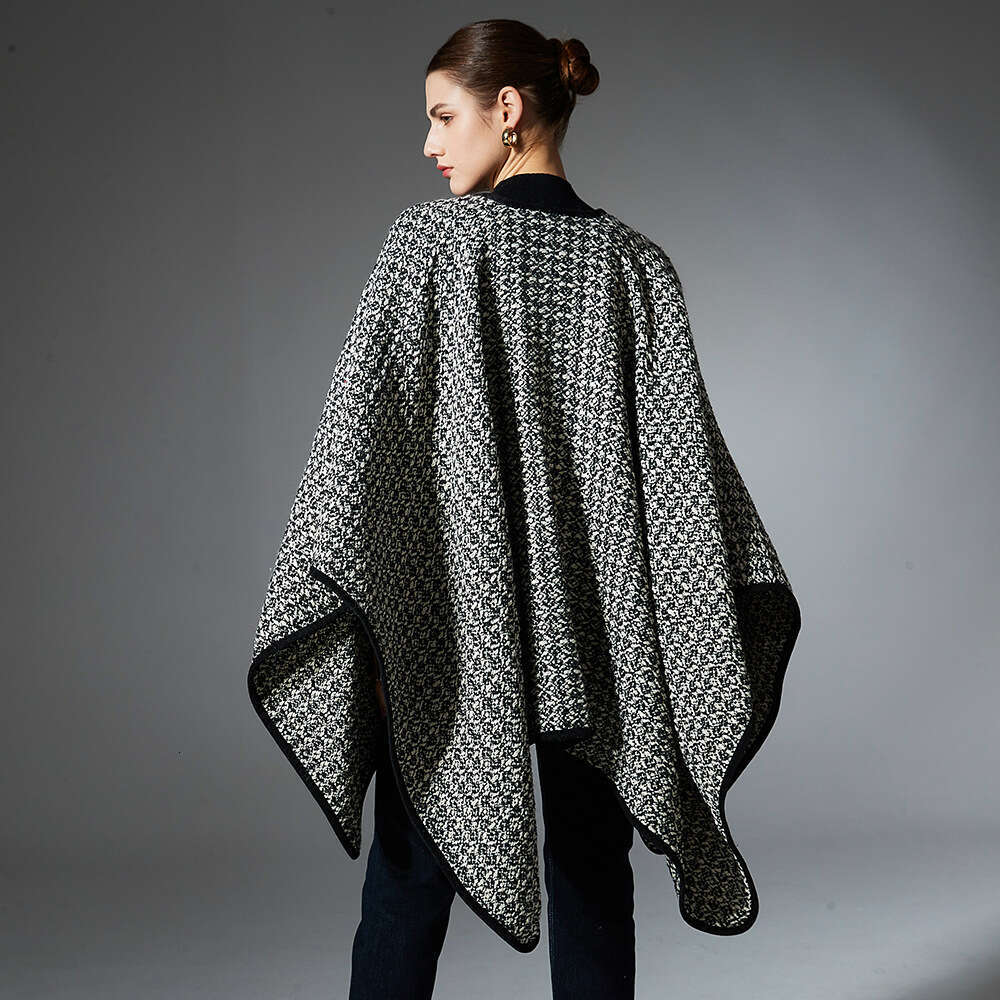 Women's Spring Autumn Winter New Polish Check Wool Button Shawl