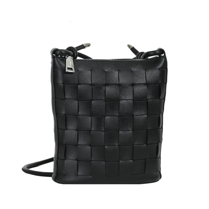 Hand-woven for Women 2024 New Trendy Single Shoulder Korean Fashion Solid Color Simple Crossbody Phone Bag ddmymoon