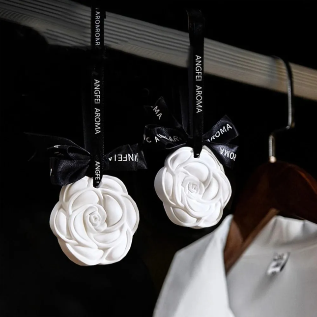 Camellia Incense Car Pendant - Solid Purifying Balm ral Scent Long-Lasting Wardrobe Deodorizer & Aromatic Air Freshener