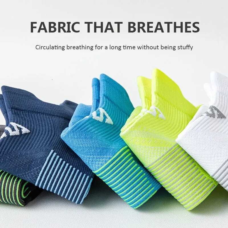 1 or 4pcs Men New Anti-sweat Sport Socks Women Gym Socks Men Breathable Cycling Socks Quick Dry Anti-friction Unisex Fitness Socks Z250731