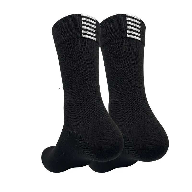 1/5 Pairs Cycling Socks Running Quick Dry Medium Cylinder Men and Women Sports Fitness Running Basketball Socks Z250731