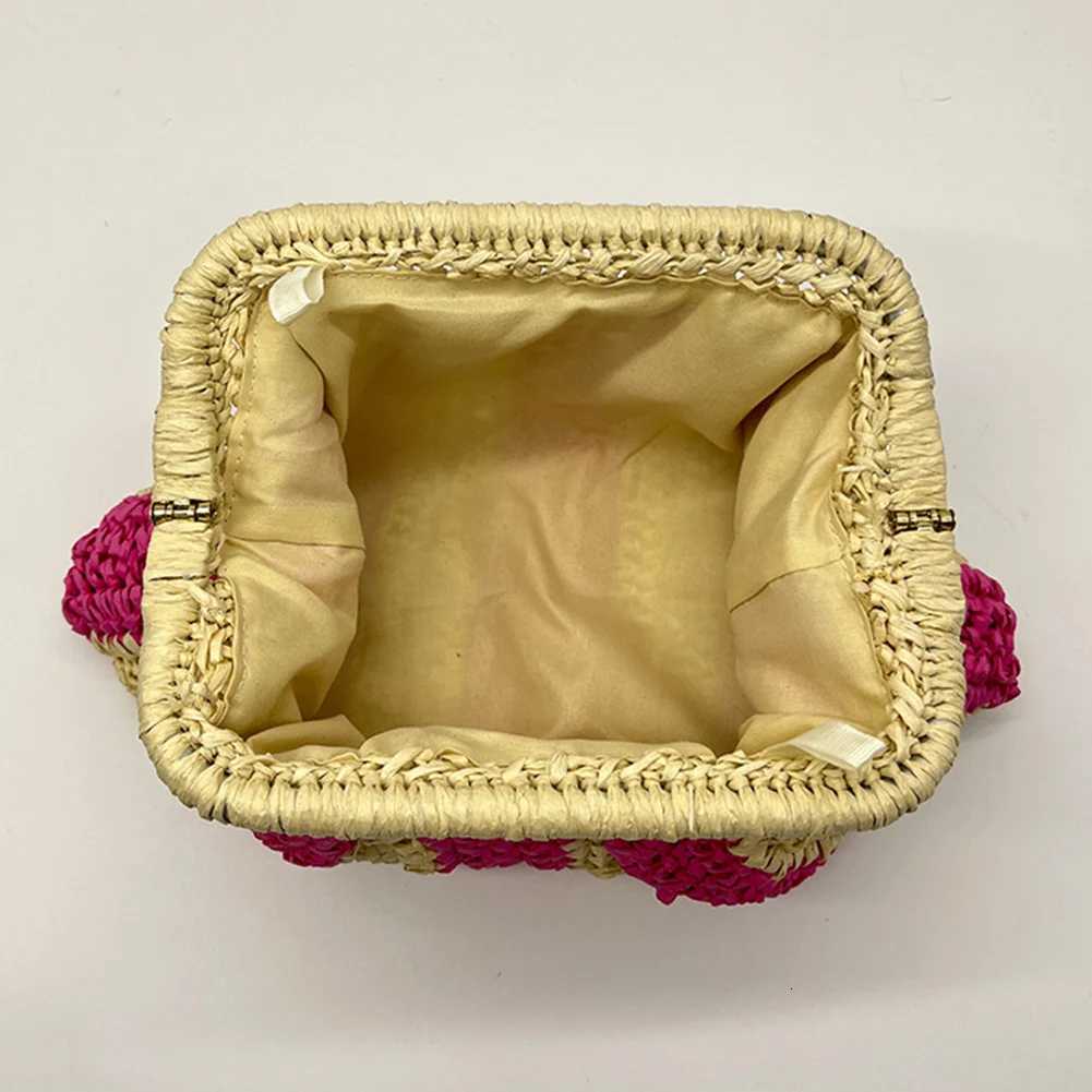 Straw Clutch Handbag Handmade Clutch Purse Cloud Dumpling Bag Striped Woven Handbag Designer Weaving Pouch for Outdoor Travel Y250730