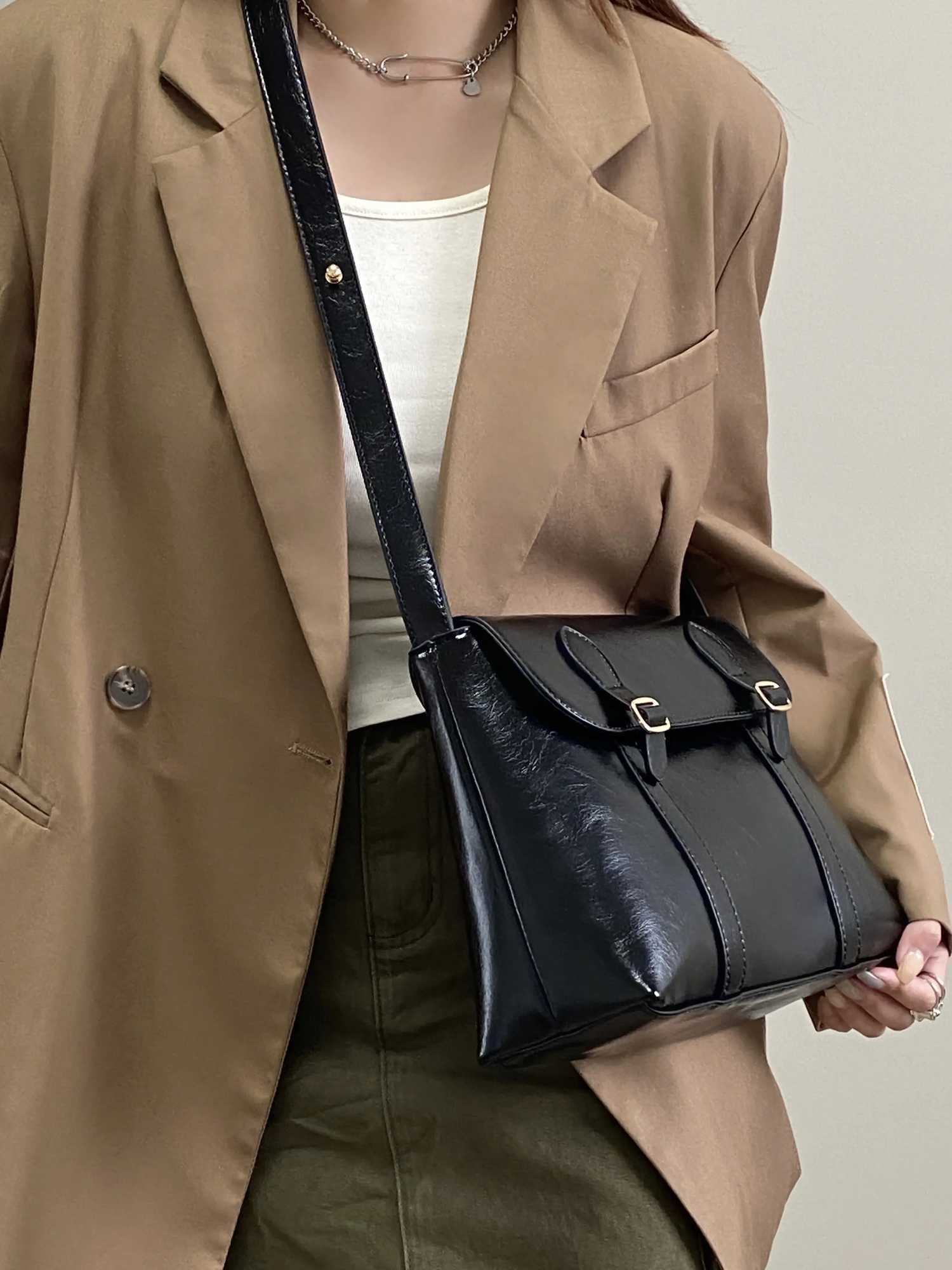 Vintage Womens Shoulder Bag Large Capacity Ladies Tote Purse Handbags Pu Leather Female Messenger Bags College Book Bag Y250730