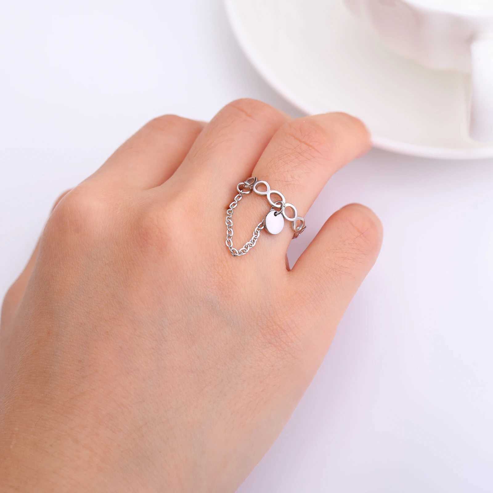 Stainless Steel Infinity Rings with Round Pendant Chain Women Engagement Geometric Rings Couple Jewelry Wholesale y250730