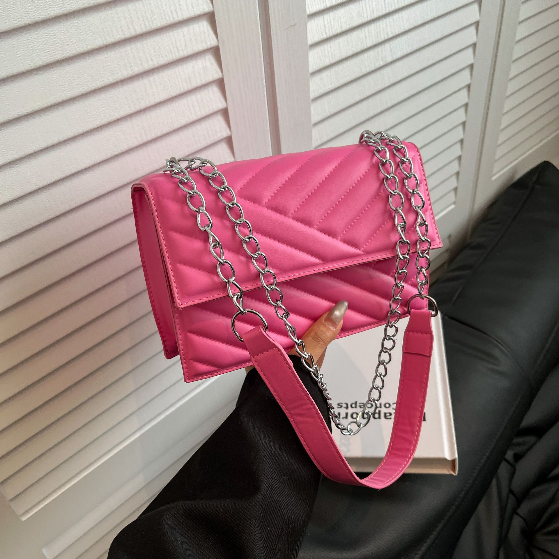 Designer Bag Trendy Texture Microphone Bag For Women, Popular Diamond Bag, High-end Fashion Crossbody Bag, Vintage Chain Underarm Bag Luxury Bag Tote 