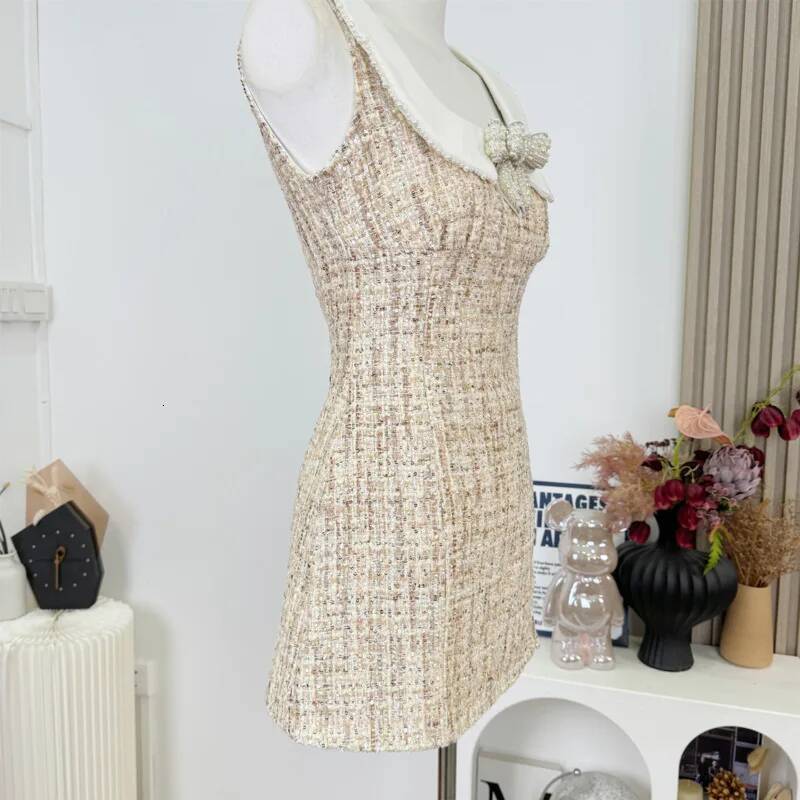 Korean Sweet Tweed Small Fragrance Short Dresses For Women 2025 Fashion Beading Summer Dress Hotsweet Sexy Party Vestidos dongdumaoyi