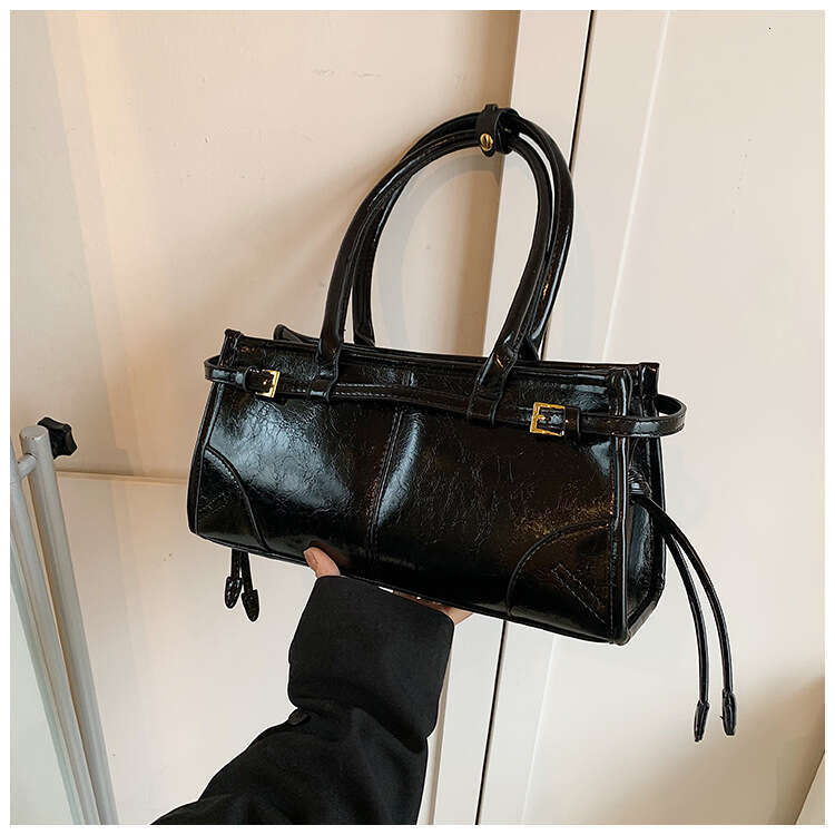 Handheld Shoulder Bag - Brown Lacquered Leather Commuter Big Bag, Fashionable and Versatile, Outdoor Women's Bag