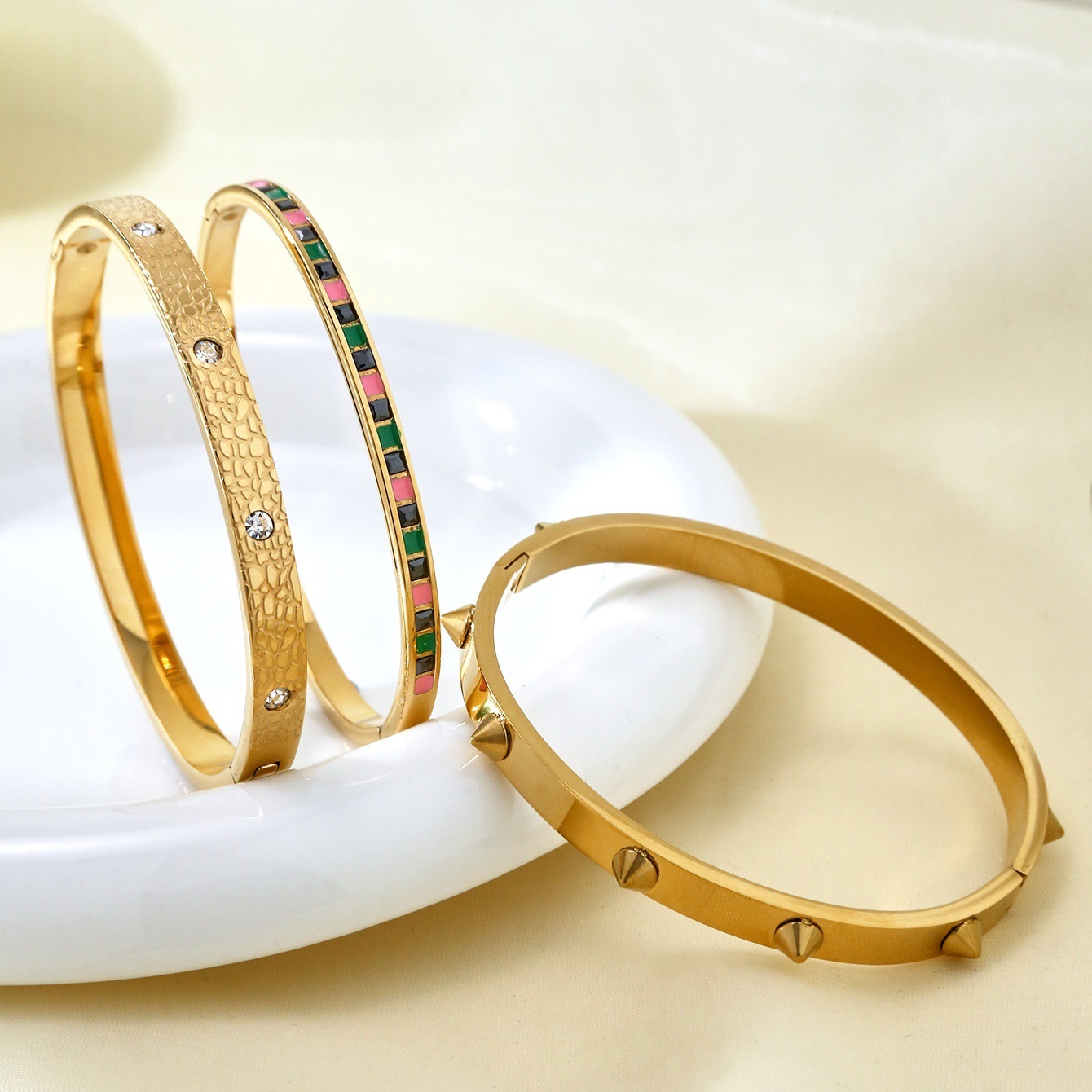 Korean Style Minimalist Fashion Cool Style 18k Gold Plated Madam Geometric Zircon Bracelet For Women Designer Bracelet Stainless Steel Non-fading High