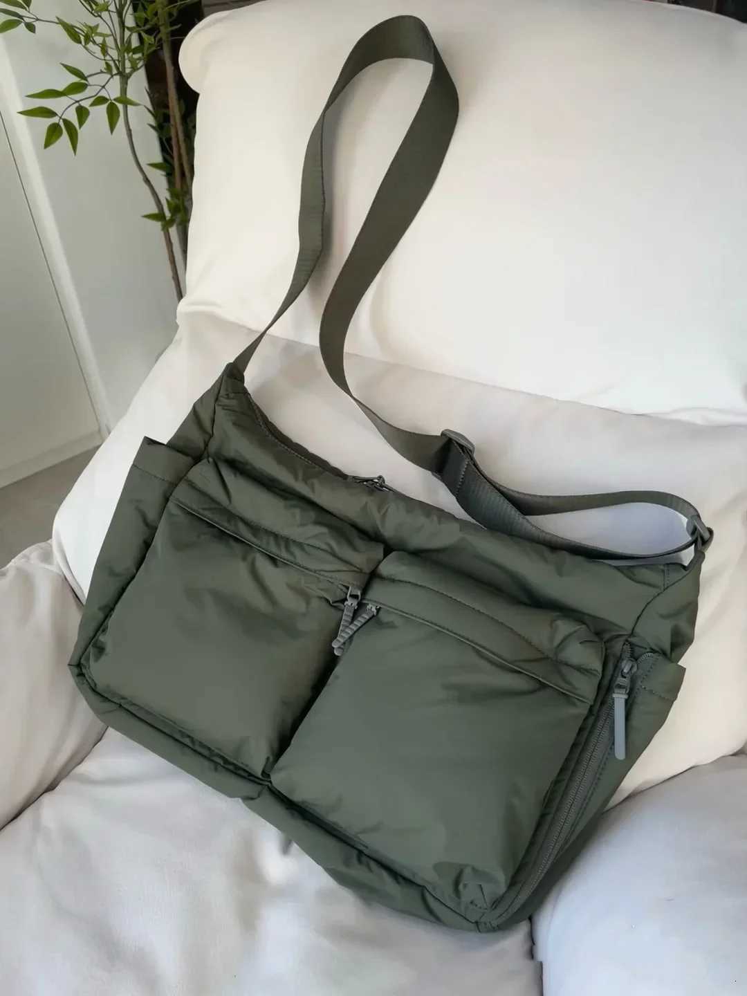 Casual Nylon Shoulder Bag for Women Large Capacity Computer Bag Travel Mens Multi-pocket Sports Messenger Bag Tote Handbags Y250730