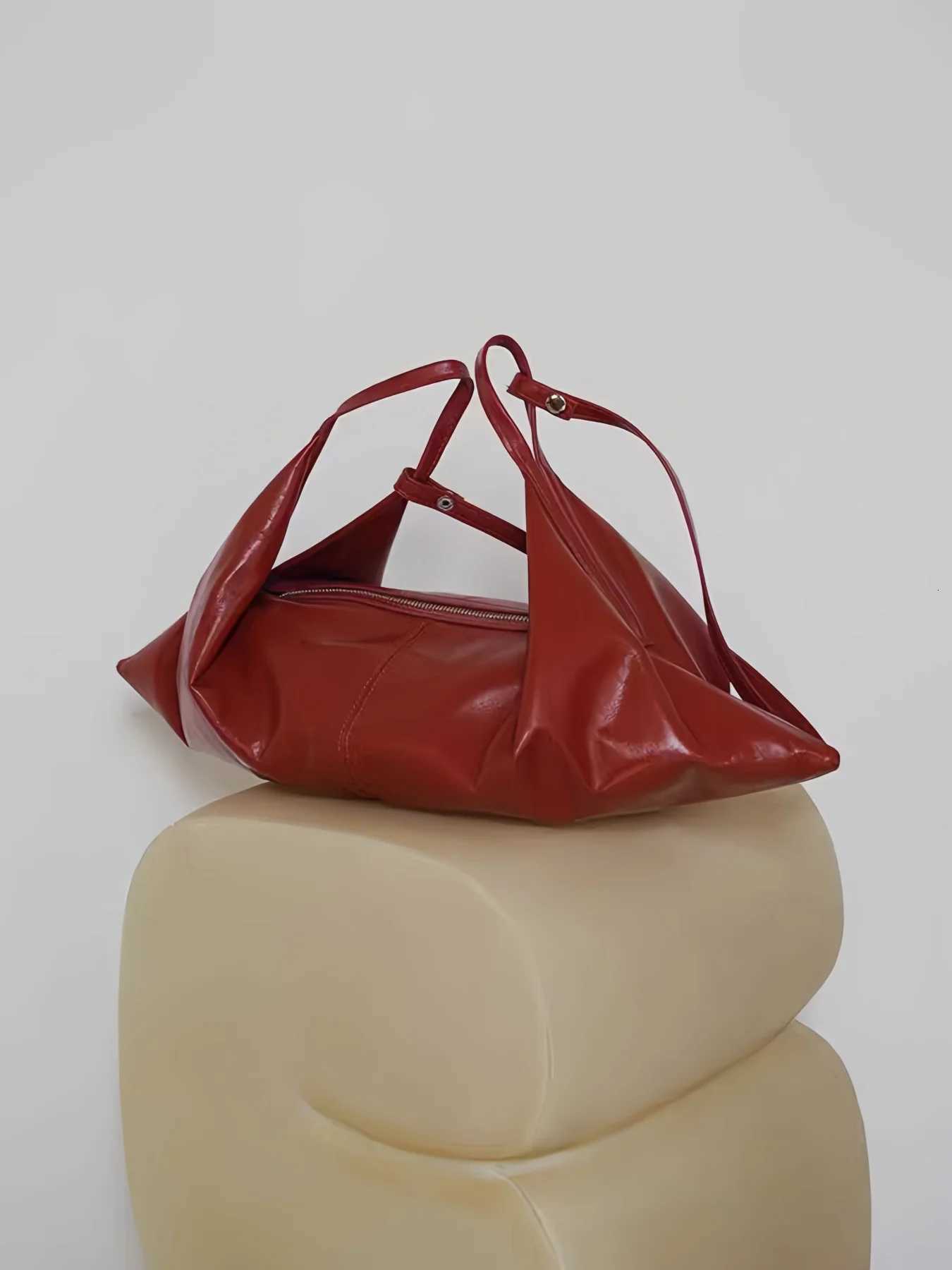 red croissant bag New oil wax soft leather light handbag Crossbody dumpling bag Y250730